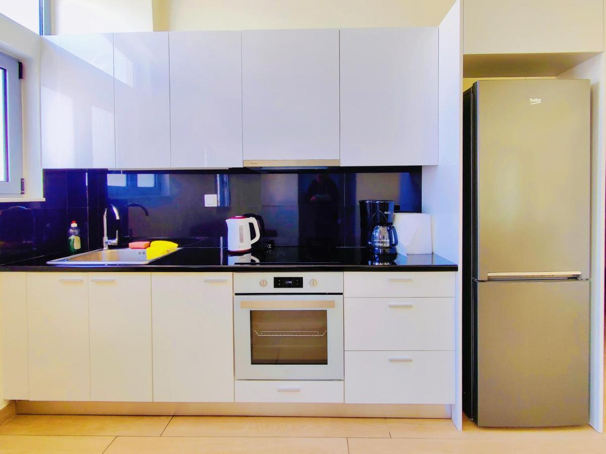 Wsd Rich Apartment Hotel Athena Bagian luar foto