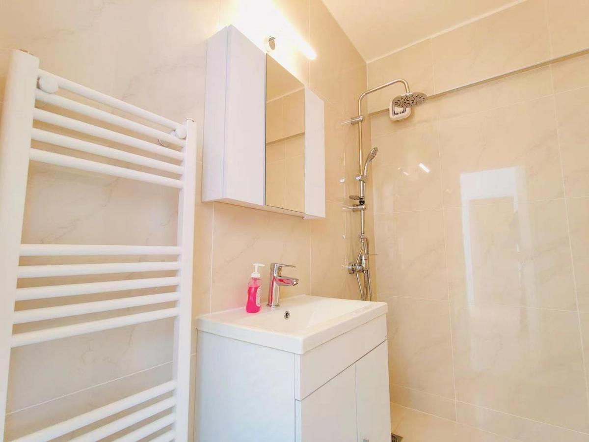 Wsd Rich Apartment Hotel Athena Bagian luar foto